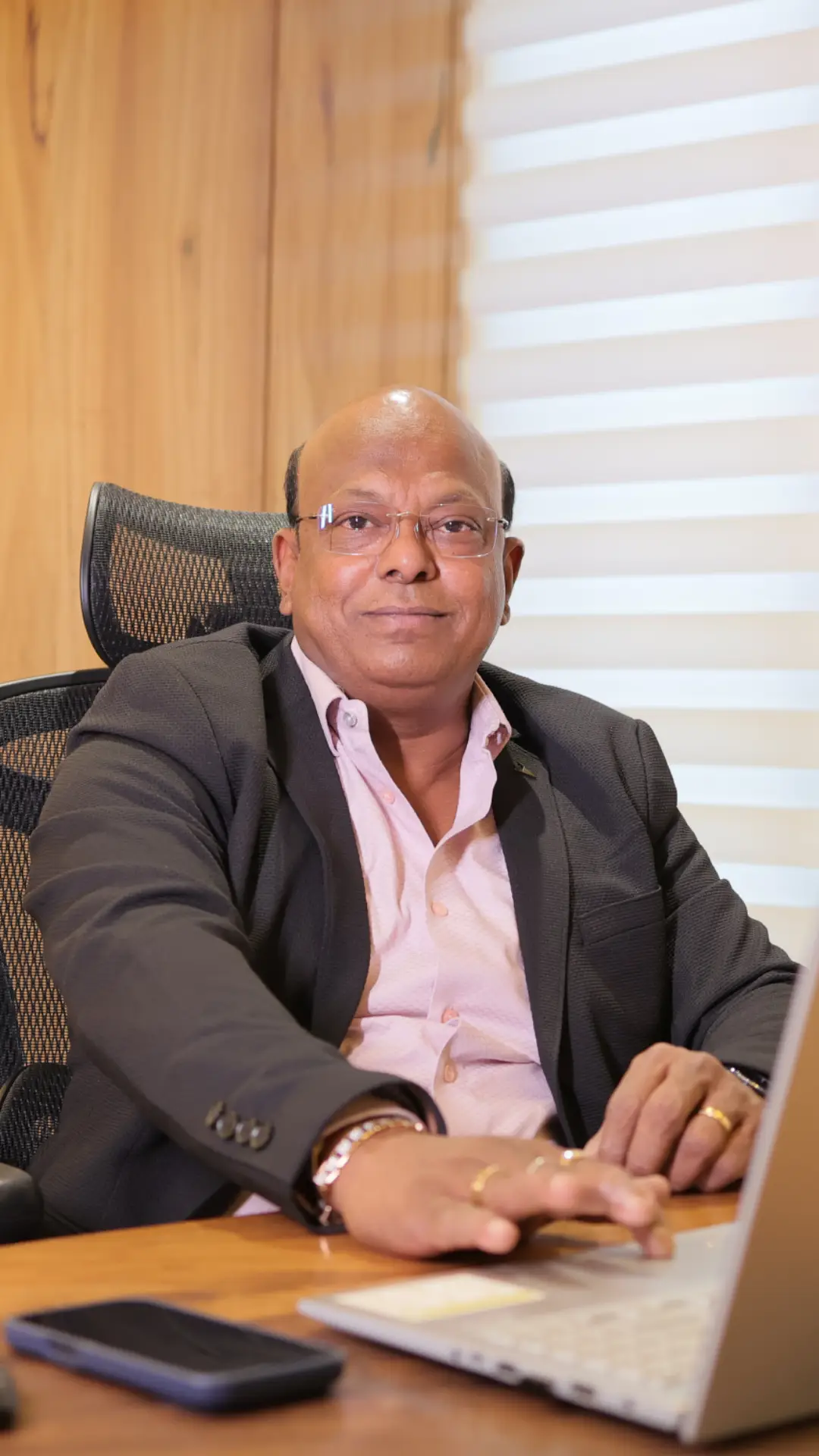 Mr. Martin Das